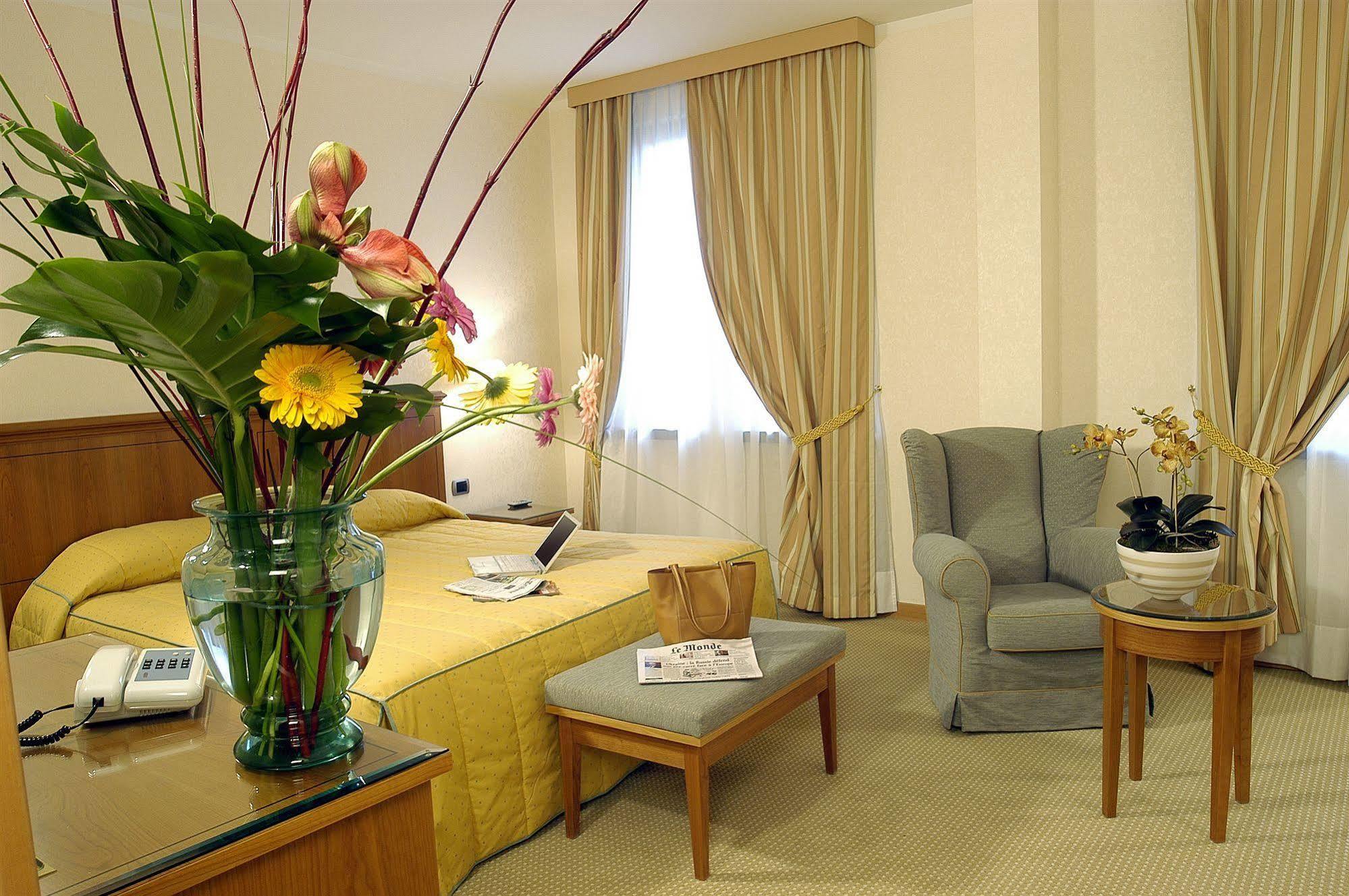 Hotel Excelsior ماجنتي المظهر الخارجي الصورة